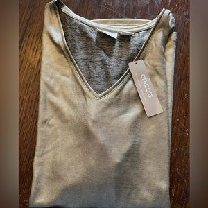 Chico’s gold top